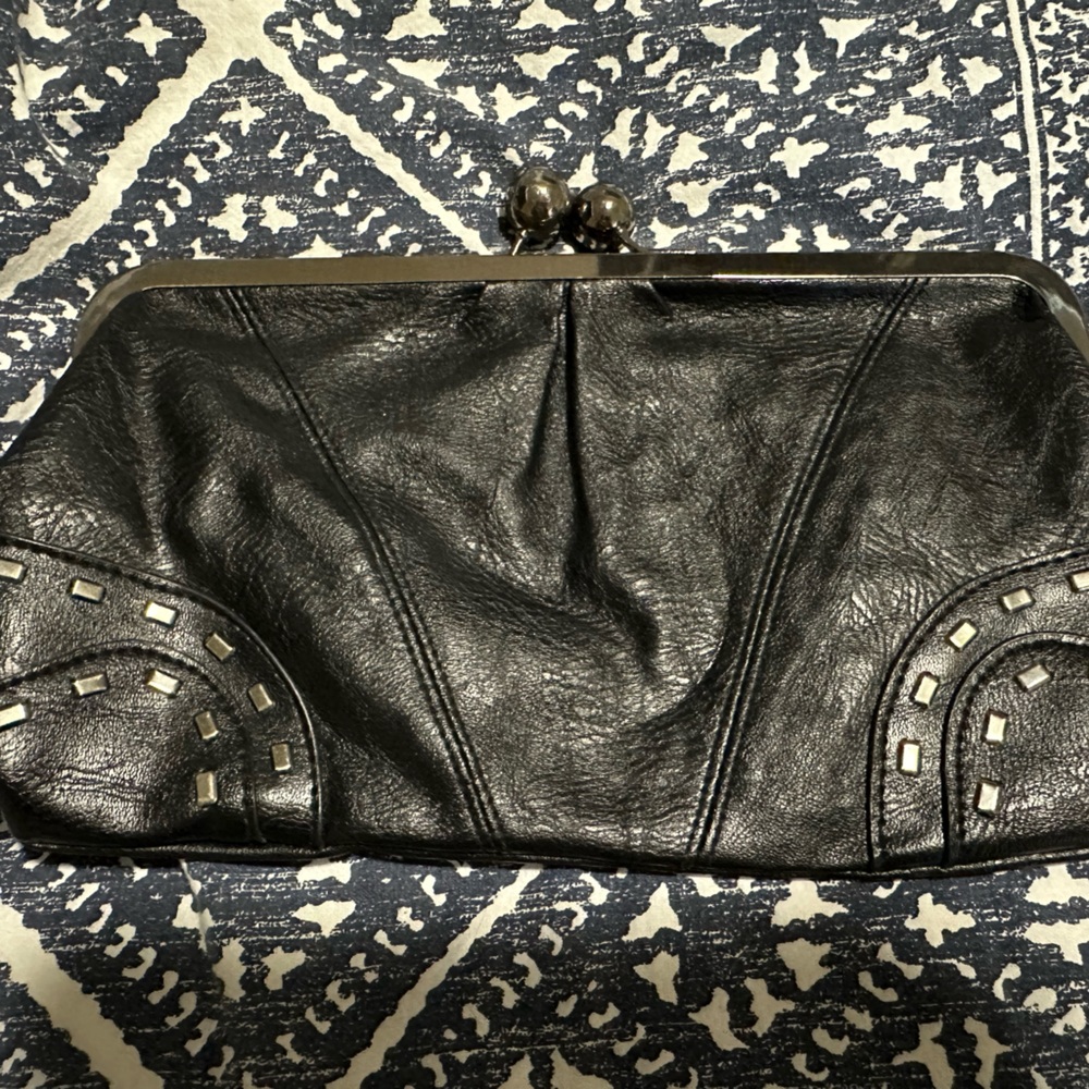 Jessica Simpson black clutch